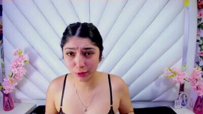 lucy_anal_ public webcam profile photo 6