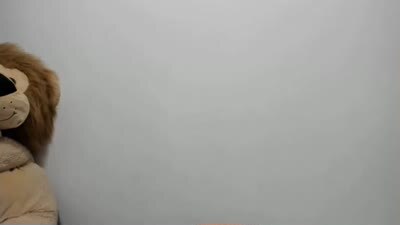 lucy_robert public webcam profile photo 2