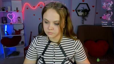 lucy_shy3