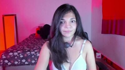 lucyfantasyqueen public webcam profile photo 3