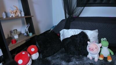 lucyjade2 public webcam profile photo 3
