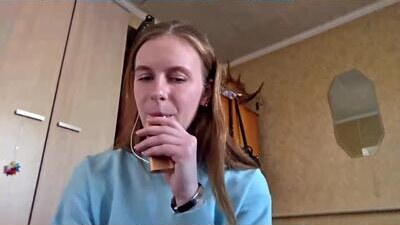 lucyzachar public webcam profile photo 7