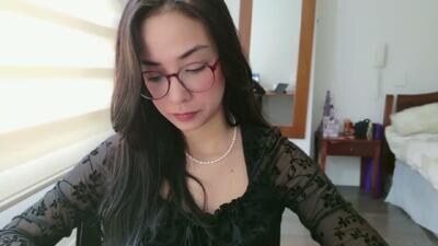 lulibee_ public webcam profile photo 3