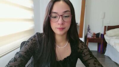 lulibee_ public webcam profile photo 5