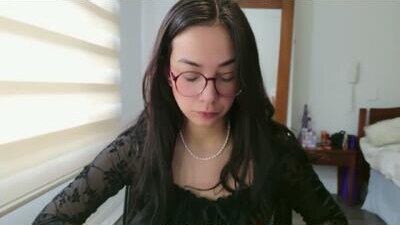 lulibee_ public webcam profile photo 6
