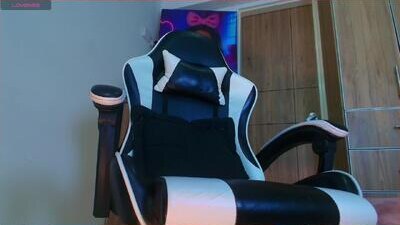 lulu_monroe public webcam profile photo 7