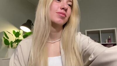 lumineess public webcam profile photo 4