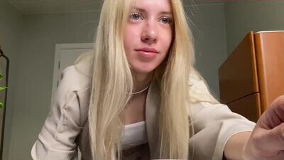 lumineess public webcam profile photo 6