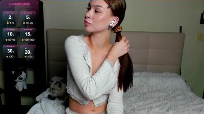 luna_lips public webcam profile photo 5