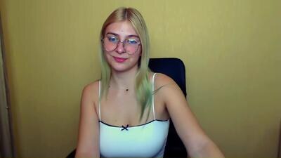 luna_lush_ public webcam profile photo 3