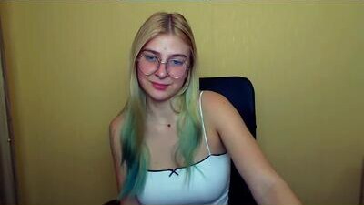 luna_lush_ public webcam profile photo 8