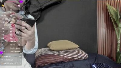 luna_sunflower public webcam profile photo 6