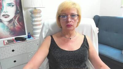 luna_xfantasy public webcam profile photo 3