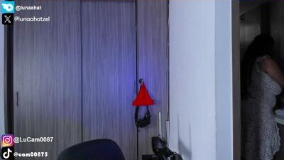 lunaahatzel public webcam profile photo 10