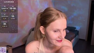 lunacyy public webcam profile photo 6