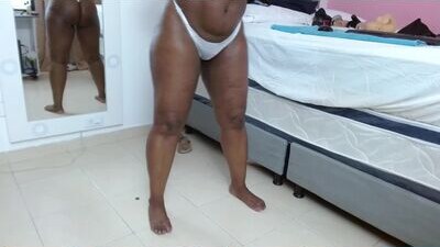 lupeadams public webcam profile photo 9