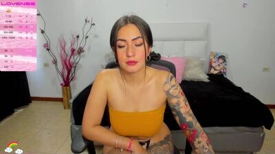 lustful__babe public webcam profile photo 4