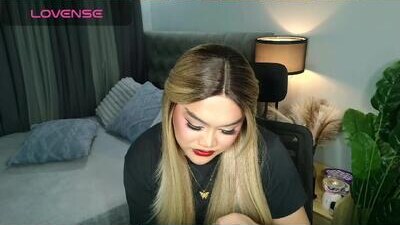 lustful_sasha public webcam profile photo 9