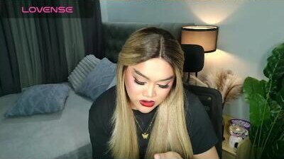 lustful_sasha public webcam profile photo 10