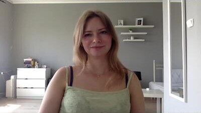 lux_millie public webcam profile photo 9