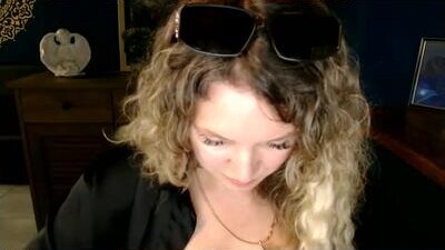 luxdonna public webcam profile photo 6
