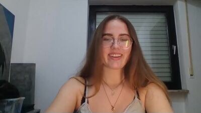luxie_queen public webcam profile photo 2