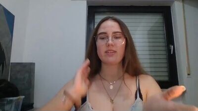 luxie_queen public webcam profile photo 3