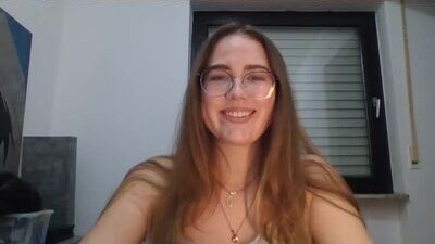 luxie_queen public webcam profile photo 6