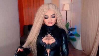 luxsasha public webcam profile photo 4