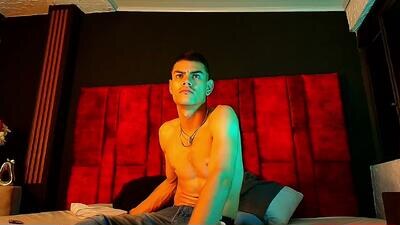 lycan_fox public webcam profile photo 3