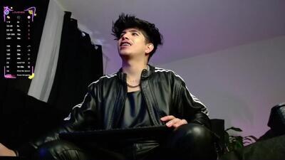 lylebennett_ public webcam profile photo 3