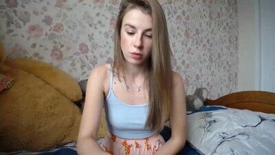 lylucy public webcam profile photo 10