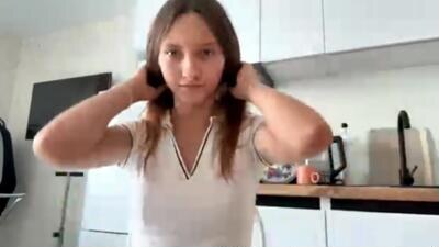 lynellegundelach public webcam profile photo 2
