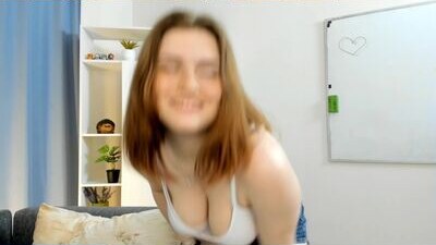 lynetbigger public webcam profile photo 10