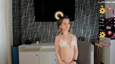 lynnatlee public webcam profile photo 3