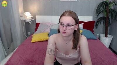 lynnedawson public webcam profile photo 5