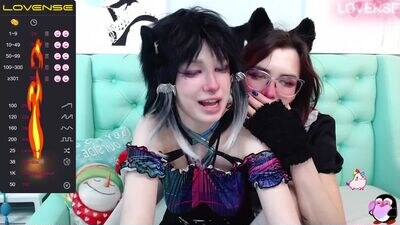 lynnequine public webcam profile photo 2