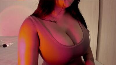 m1emilia public webcam profile photo 8