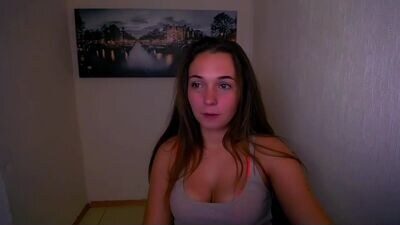 m_vikki public webcam profile photo 2