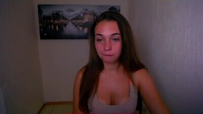 m_vikki public webcam profile photo 10