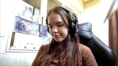 machellebazaldua public webcam profile photo 3