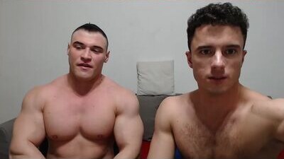macho_arms public webcam profile photo 10