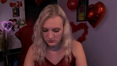 madam_ulis public webcam profile photo 7
