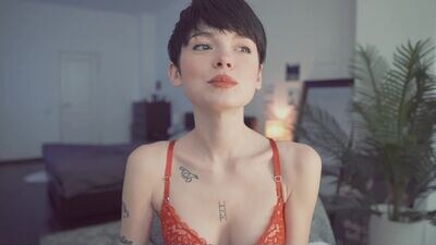 madame_audd public webcam profile photo 4