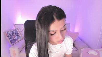 Maddy_bronw public webcam profile photo 3