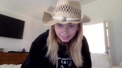 madirose69 public webcam profile photo 8