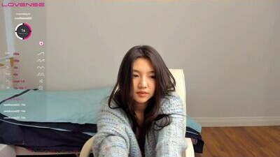 maeve_min public webcam profile photo 7