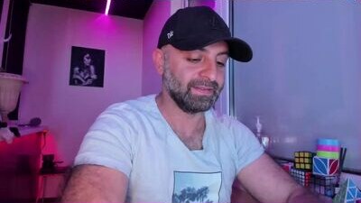 magabear public webcam profile photo 5