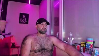 magabear public webcam profile photo 7