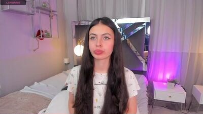 magic_fernanda public webcam profile photo 4